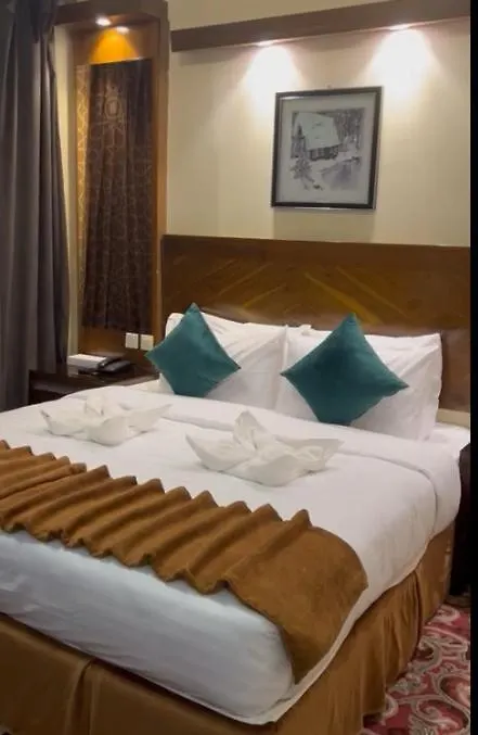 מלון אל-מדינה Sky View Hotel, Madinah